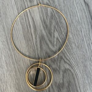 Elegant Gold and Black Necklace